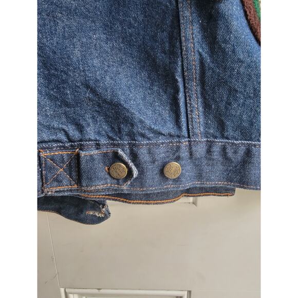 Vintage American Hero Dark Wash Denim Jacket Men Fish Embroidered READ - Picture 3 of 13